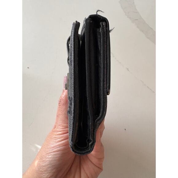 Gucci GG Canvas Jackie Compact Wallet - Y2K w/Silver Hardware - Picture 6 of 8